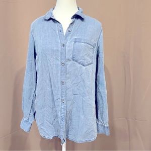 Blue Chambray Long sleeve shirt Medium - Old Navy